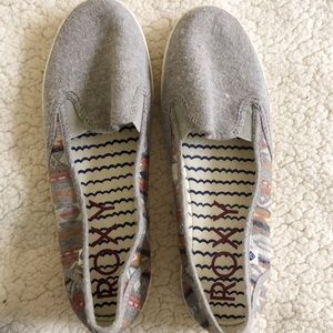 Grey Roxy slip on’s 👟👟👟👟👟👟